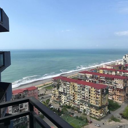 Nbg Towers 2 Appartaments Batumi Esterno foto