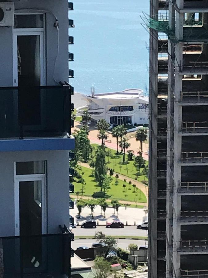 Nbg Towers 2 Appartaments Batumi Esterno foto