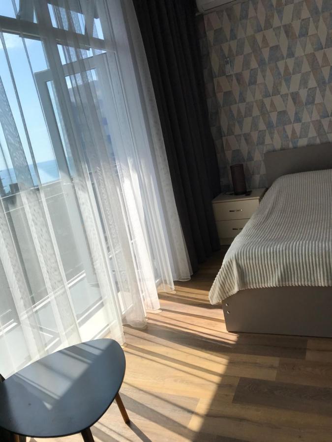 Nbg Towers 2 Appartaments Batumi Esterno foto